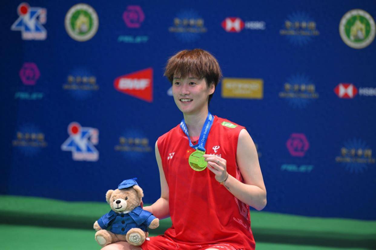 中国队翻盘马来西亚队,陈雨菲高光表现的简单介绍 中国队翻盘马来西亚队,陈雨菲高光表现的简单介绍