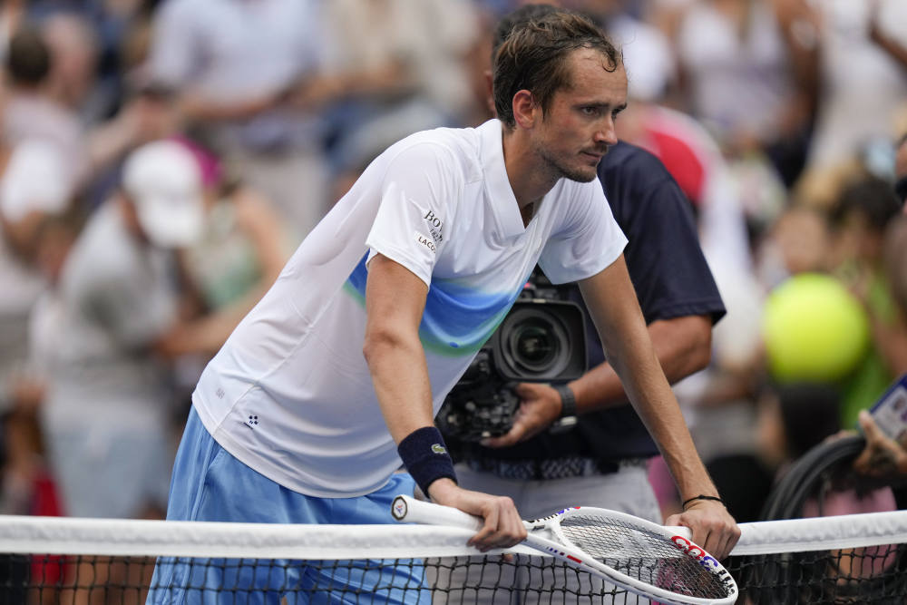 温网轻取法网,梅德韦杰夫关键制胜 温网轻取法网,梅德韦杰夫关键制胜