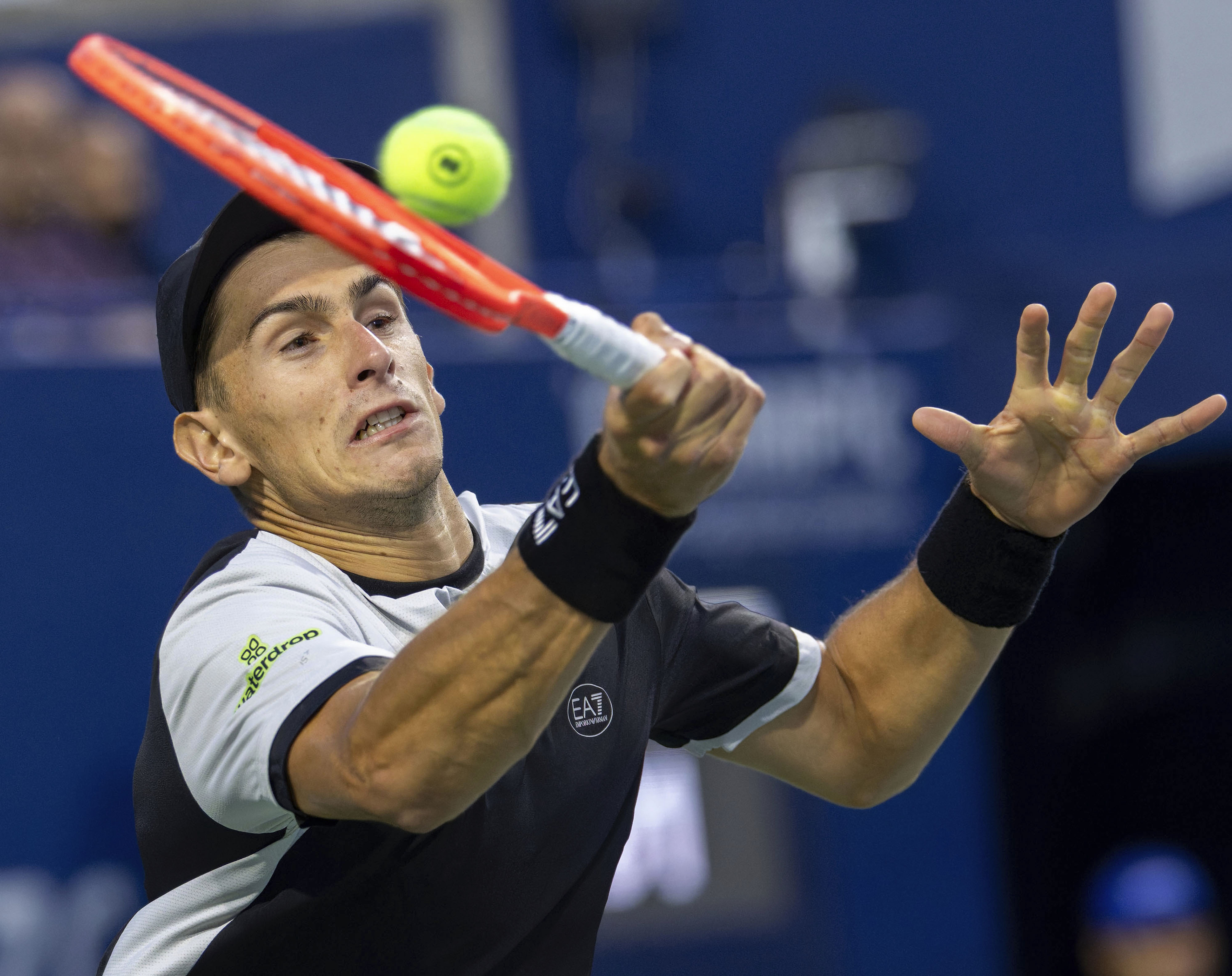 美网轻取戴维斯杯,兹维列夫统治全场 美网轻取戴维斯杯,兹维列夫统治全场