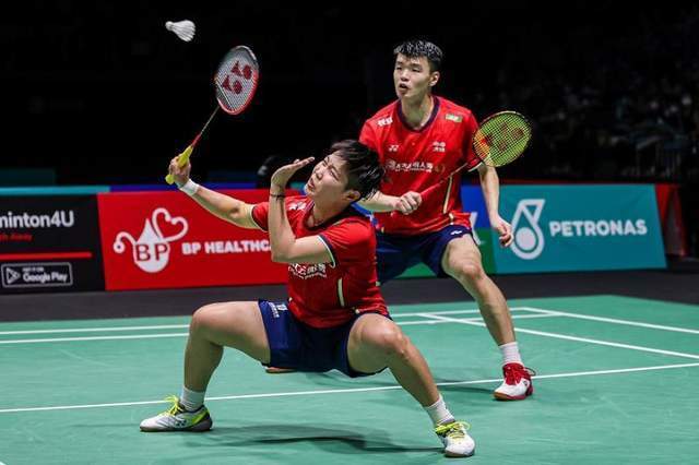 马来西亚队横扫法国队,黄鸭组合状态火热 马来西亚队横扫法国队,黄鸭组合状态火热