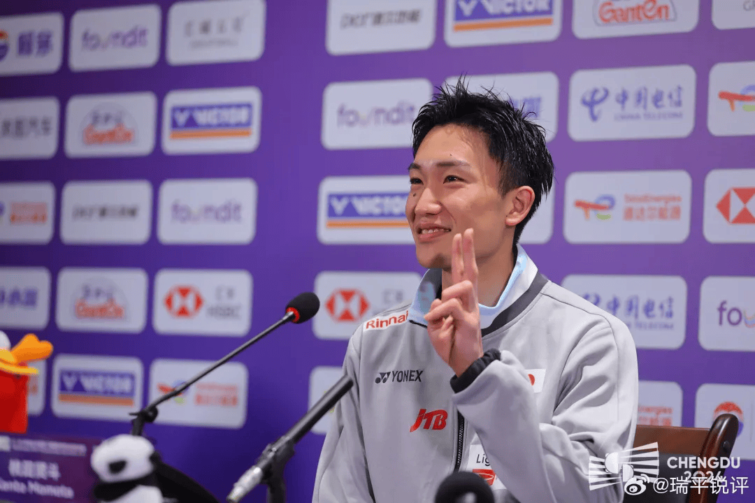 中国队翻盘日本队,桃田贤斗惊艳四座 中国队翻盘日本队,桃田贤斗惊艳四座