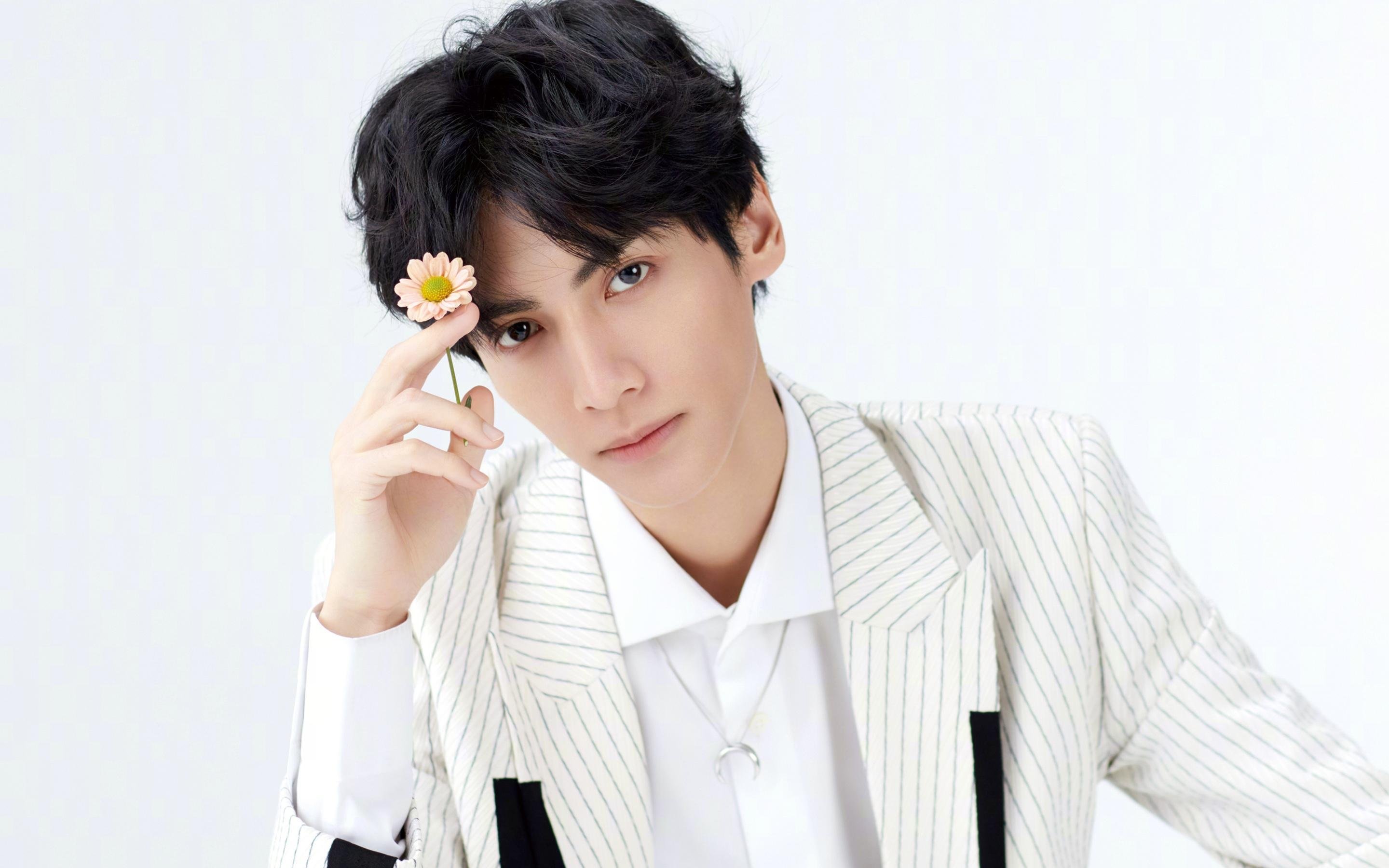 数据王座上的孤勇者，乔治全面爆炸难掩魔术团队铁壁