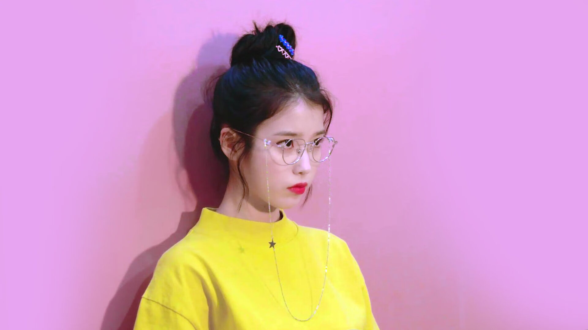 钢铁与绸缎，霍勒迪的死亡缠绕与公牛的五指牢笼