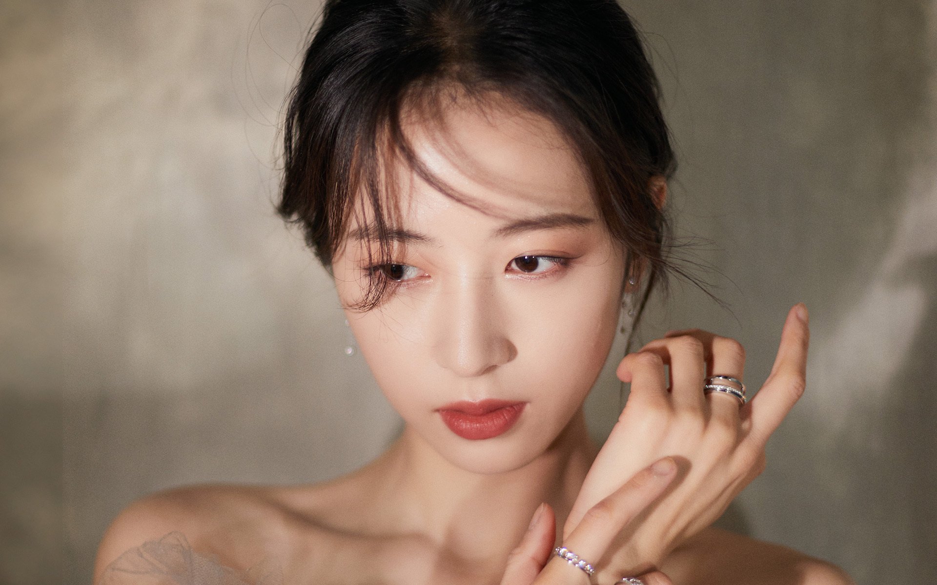 关键先生难敌团队围剿，德罗赞极致爆发，掘金硬仗啃下尼克斯