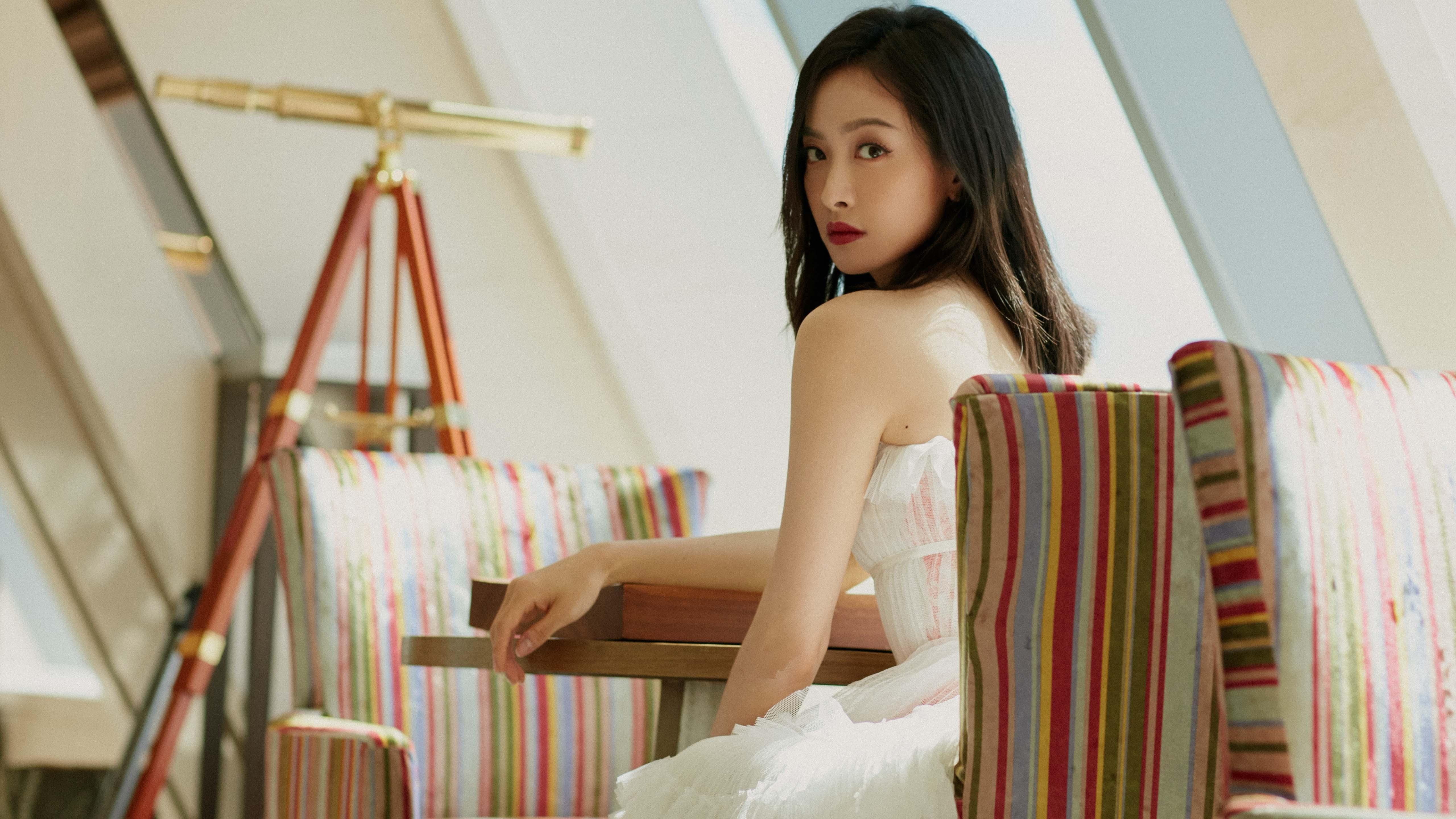 欧冠之夜，他是唯一的灯火，德布劳内以双响主宰摩纳哥与多特蒙德的命运交锋